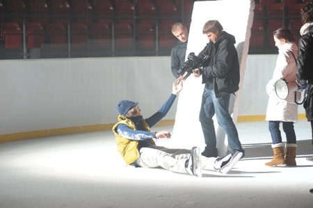 Фото со съемок клипа Димы Кадная на песню "Молчи"