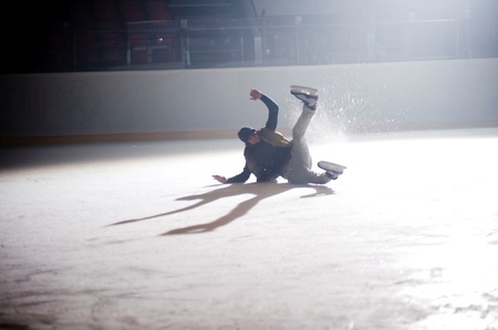 Фото со съемок клипа Димы Кадная на песню "Молчи"
